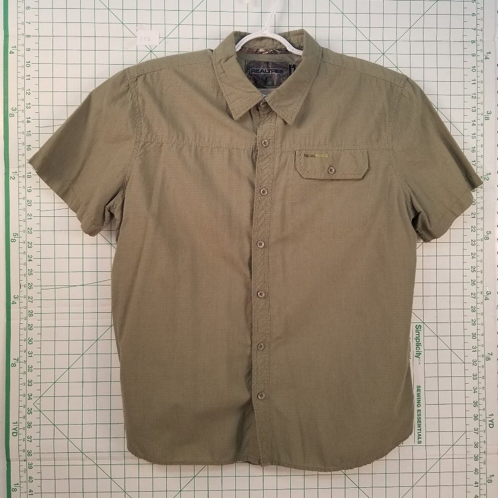 Realtree Green Button Down XL